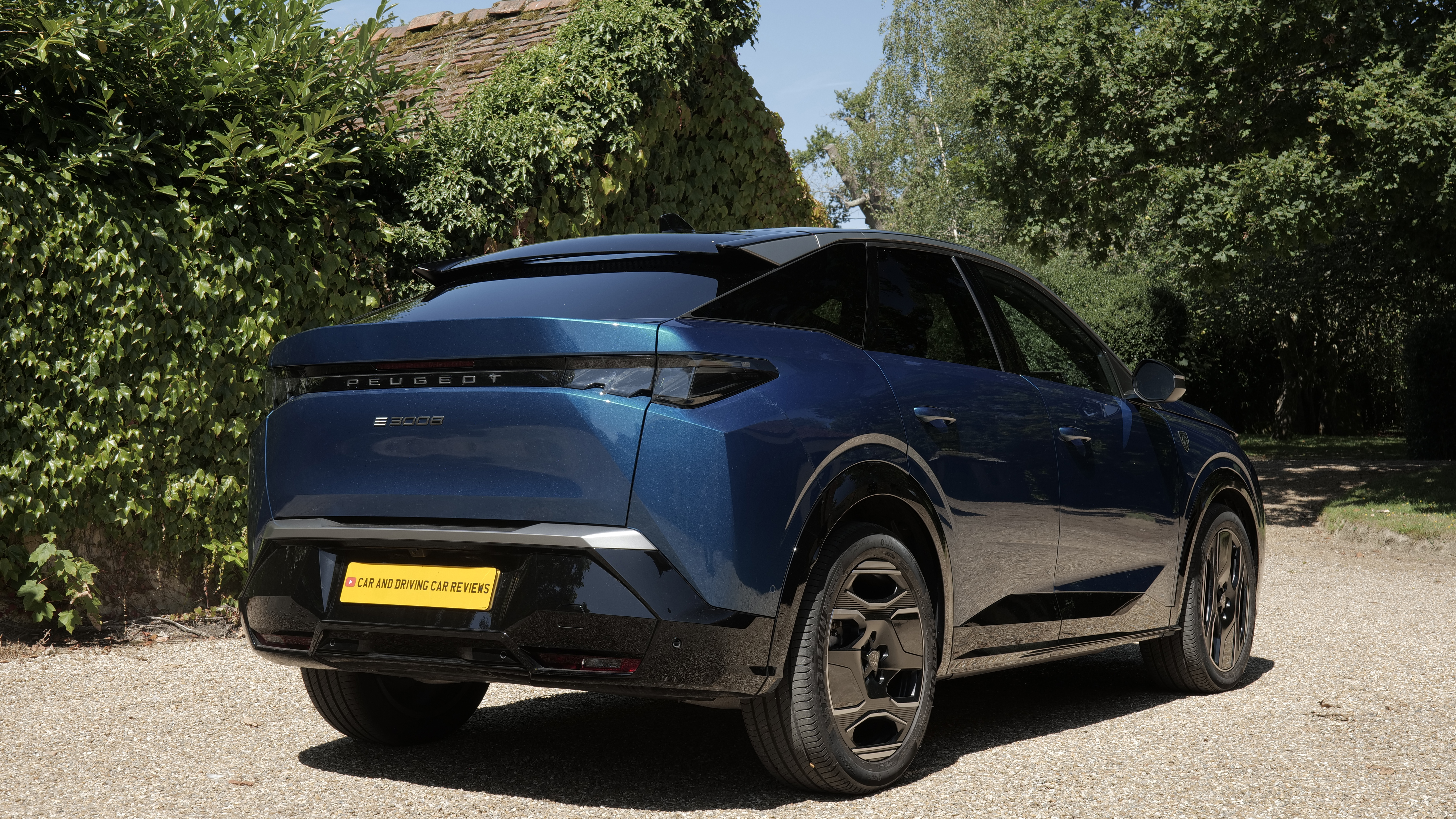 PEUGEOT E-3008 ELECTRIC ESTATE 157kW GT 73kWh 5dr Auto